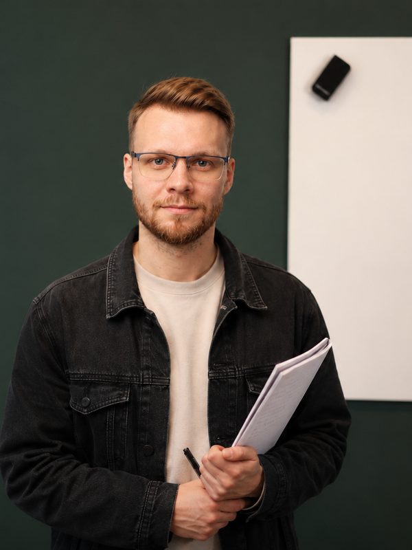 Микита Колесников